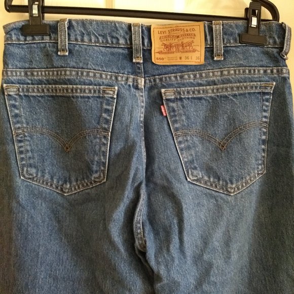 Levi's 550 men's relaxed fit jeans EUC 36 x 36 - Picture 3 of 8